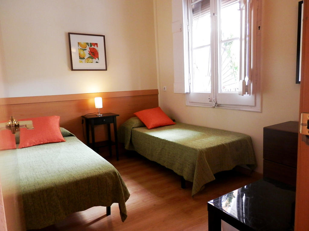 Barcelona Central Garden Hostal 객실 사진