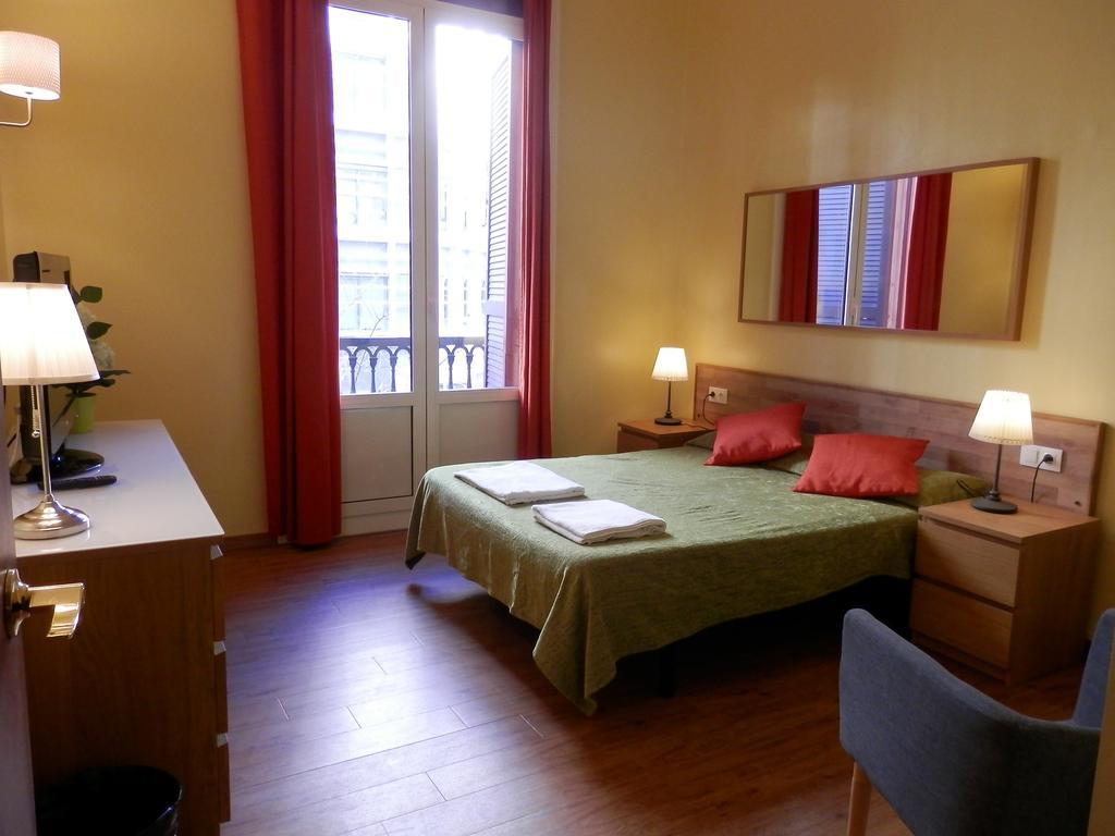 Barcelona Central Garden Hostal 외부 사진
